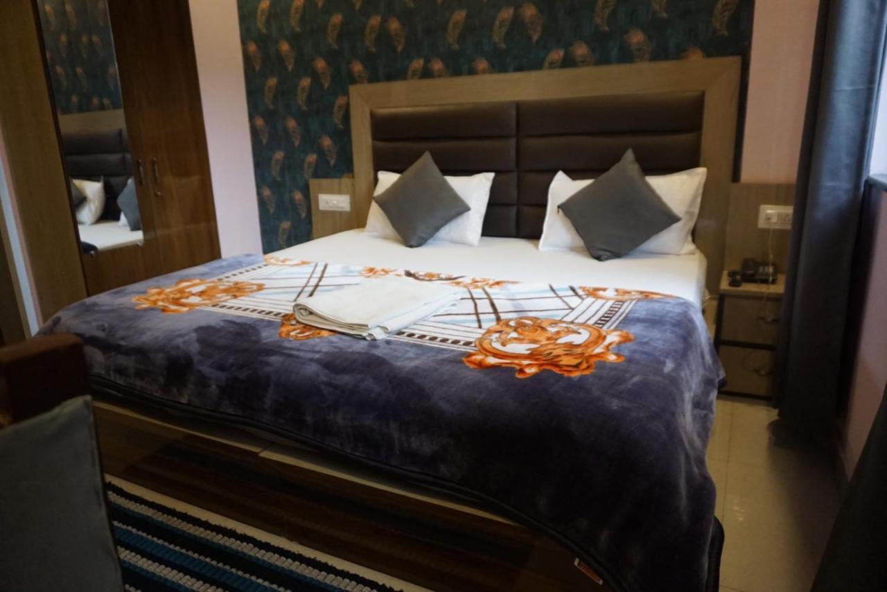Hotel Kaanha Residency Inn By Shree Krishna Hospitality Rishīkesh Esterno foto